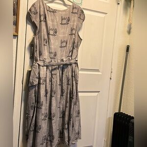 Elegant Gray Dress with Belt